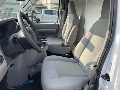 New 2024 Ford E-450 and Econoline 450 Super Duty w/ Interior Upgrade Package image 7