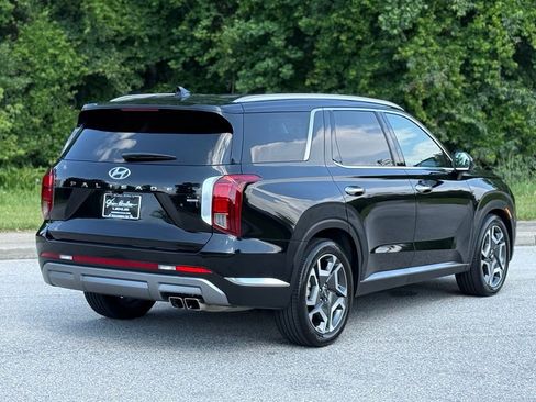 Used 2023 Hyundai Palisade Limited AWD/4WD image 12