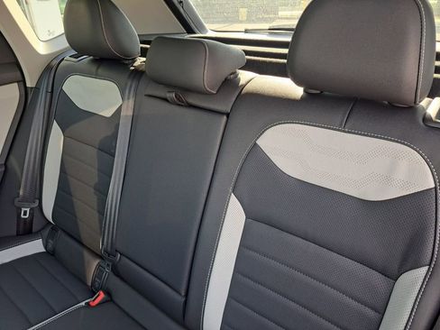 New 2025 Volkswagen Taos SEL image 24