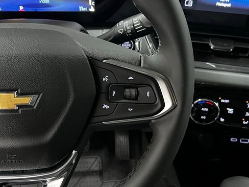 New 2026 Chevrolet Trax LT image 17