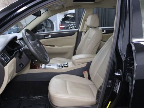 Used 2014 Hyundai Genesis 3.8 w/ Technology Package 03 RWD image 9