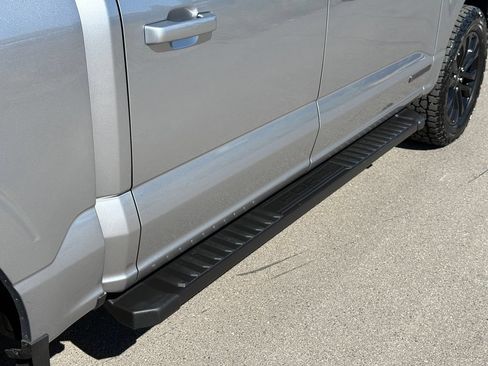 Used 2025 Ford F150 Lariat AWD/4WD image 17