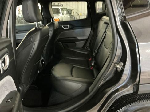 Used 2024 Jeep Compass Latitude image 25