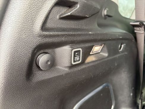 Used 2021 Jeep Grand Cherokee L Limited image 25