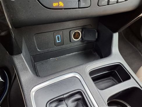 Certified 2019 Ford Escape Titanium AWD/4WD image 15