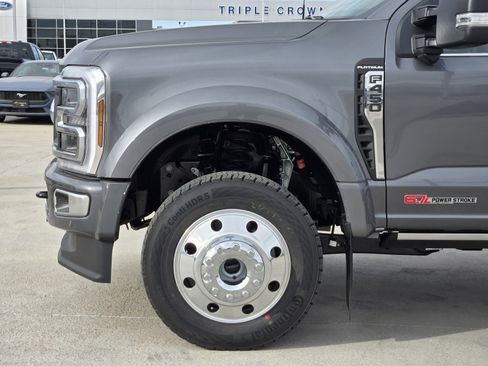 New 2026 Ford F450 Platinum w/ Platinum Plus Package image 9