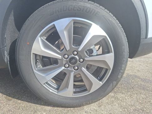 Used 2025 Ford Escape Platinum image 19