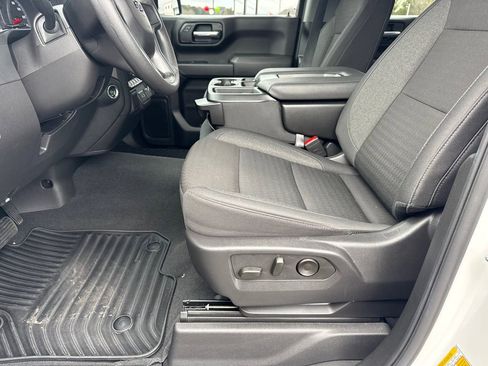 Used 2025 Chevrolet Silverado 1500 Custom Trail Boss image 10