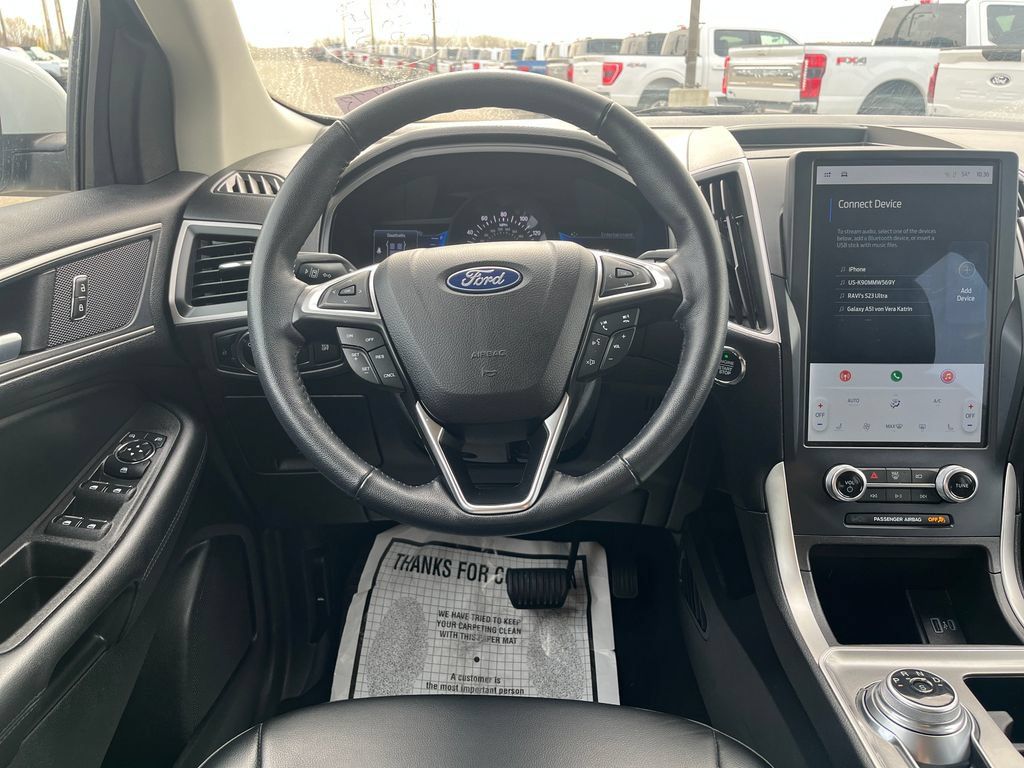 Used 2023 Ford Edge SEL AWD/4WD image 14