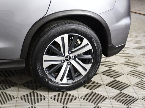 Used 2023 Mitsubishi Outlander Sport ES AWD/4WD image 50