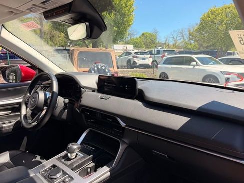 Used 2024 MAZDA CX-90 Plug-In Hybrid w/ Preferred AWD/4WD image 9