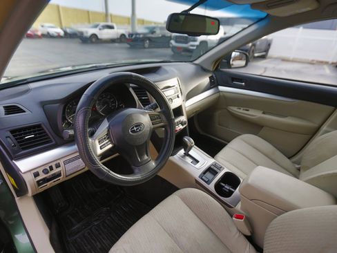Used 2012 Subaru Outback 2.5i w/ Alloy Wheel Pkg image 4