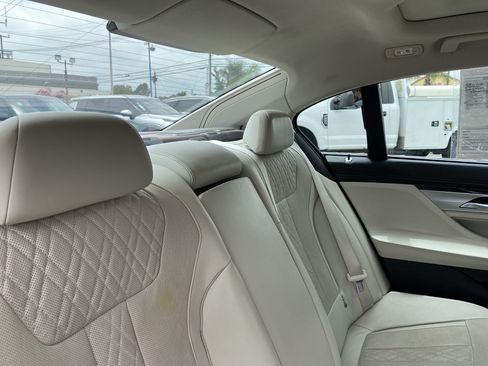 Used 2016 BMW 740i RWD image 28
