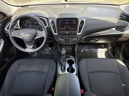 Used 2024 Chevrolet Malibu LT FWD image 17
