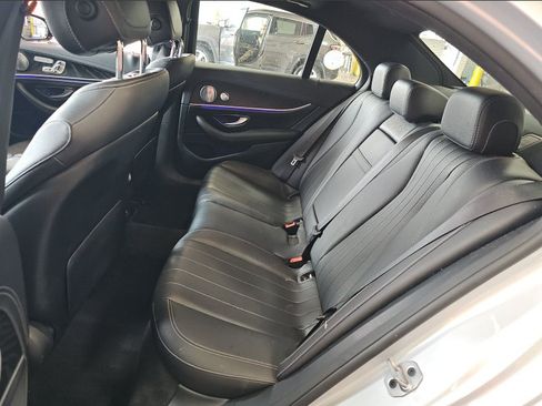 Used 2019 Mercedes-Benz E 300 4MATIC w/ Premium 1 Package image 15