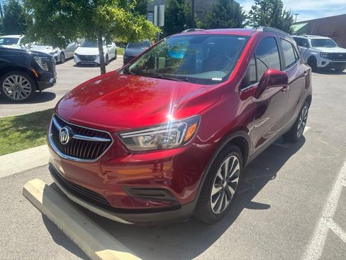 Used 2022 Buick Encore Preferred w/ Safety Package FWD image 3