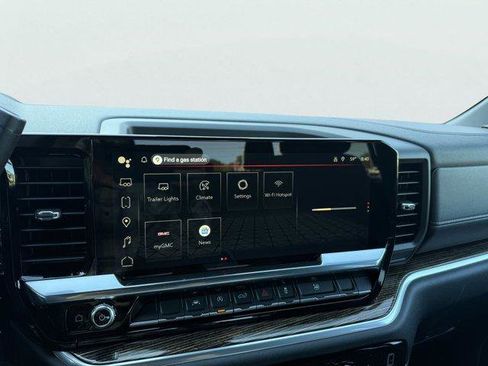 New 2026 GMC Sierra 1500 Elevation image 18