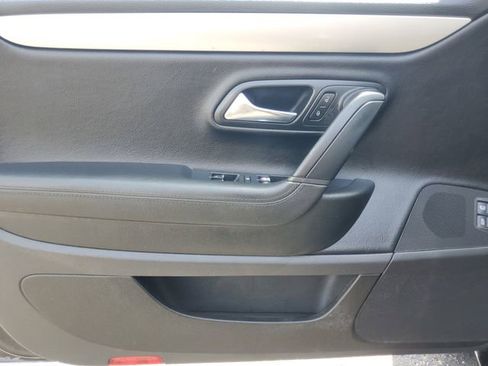 Used 2010 Volkswagen CC Sport image 16