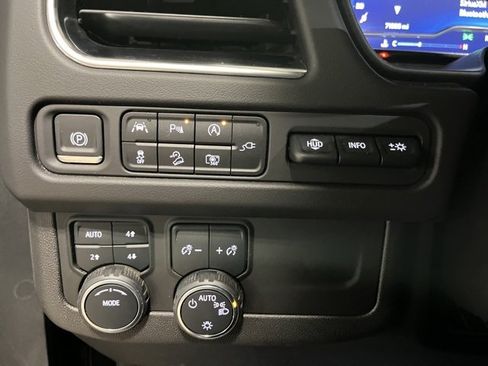 Used 2022 Chevrolet Tahoe High Country image 24