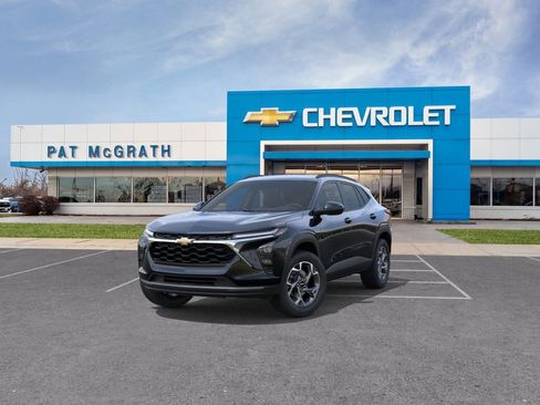 New 2026 Chevrolet Trax LT w/ LT Convenience Package FWD image 8