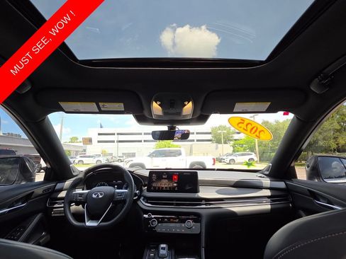 Used 2025 INFINITI QX60 Luxe w/ Black Edition FWD image 4