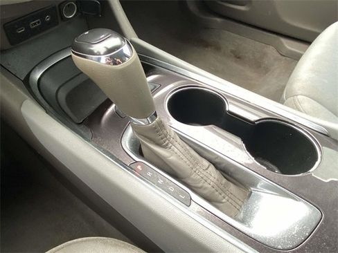 Used 2020 Chevrolet Malibu LT image 30