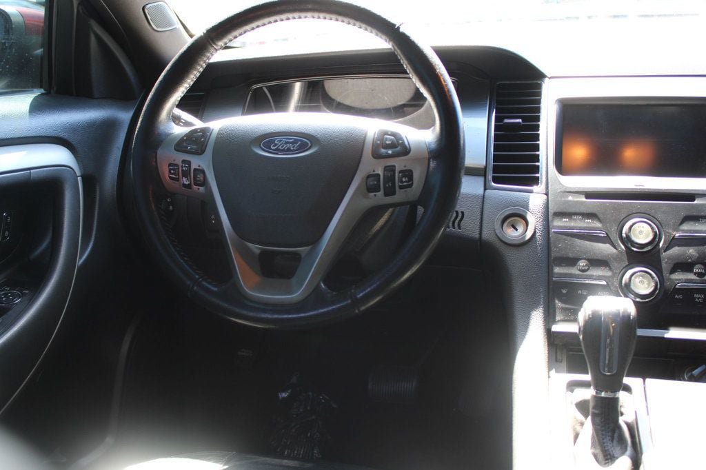 Used 2013 Ford Taurus SEL FWD image 17