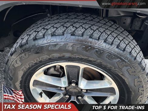 Used 2019 Jeep Wrangler Unlimited Sahara AWD/4WD image 12