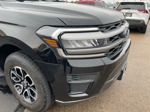 Used 2024 Ford Expedition XLT AWD/4WD image 29