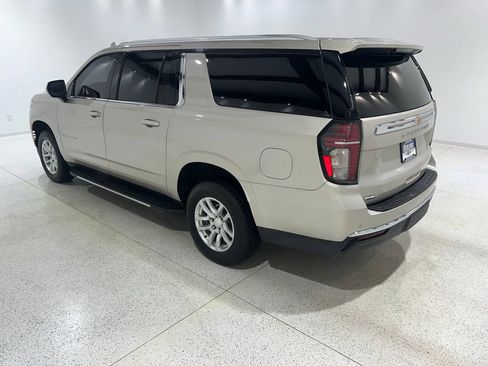 Used 2021 Chevrolet Suburban LS AWD/4WD image 3