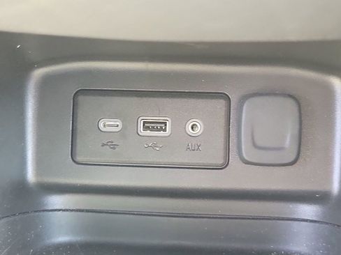 Used 2024 Chevrolet Equinox RS image 27