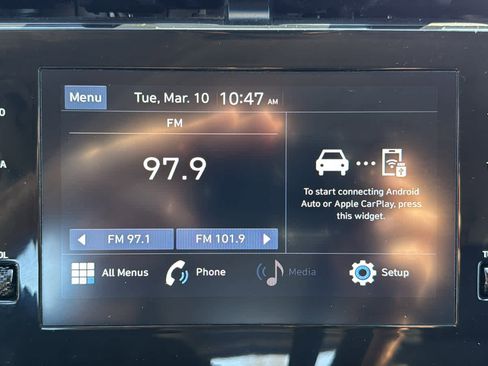 Used 2023 Hyundai Tucson SE image 17