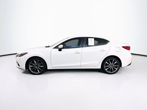 Used 2018 MAZDA MAZDA3 Touring FWD image 4
