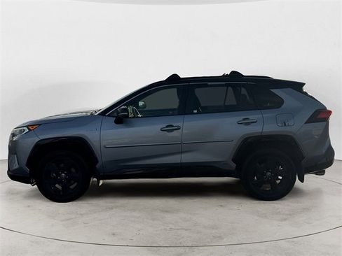 Used 2020 Toyota RAV4 XSE image 2
