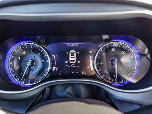 New 2027 Chrysler Pacifica Select FWD image 28