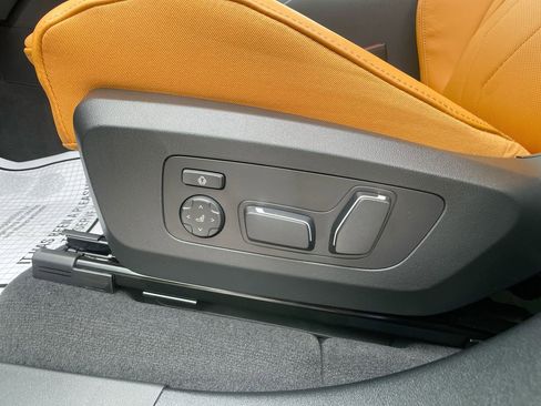 Used 2026 BMW X3 xDrive30 w/ Convenience Package image 13