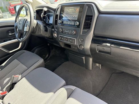 Used 2023 Nissan Titan SV image 25