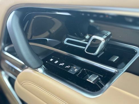 New 2026 Land Rover Range Rover SE AWD/4WD image 14