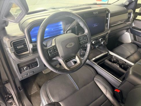 Used 2025 Ford F250 Platinum AWD/4WD image 33