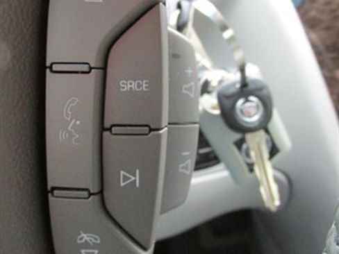 Used 2010 Cadillac DTS Luxury image 34