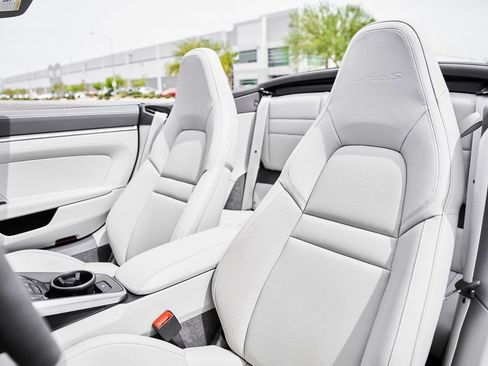 Used 2024 Porsche 911 Turbo S image 44