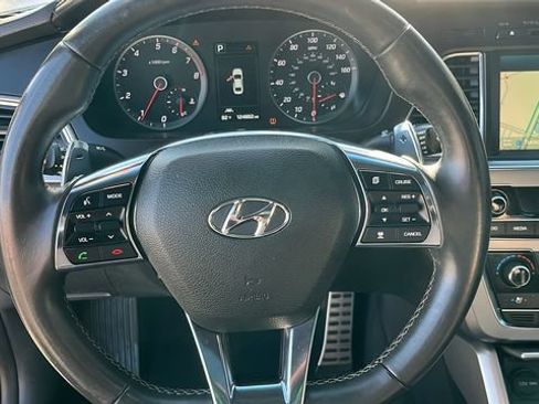 Used 2017 Hyundai Sonata Limited 2.0T FWD image 7