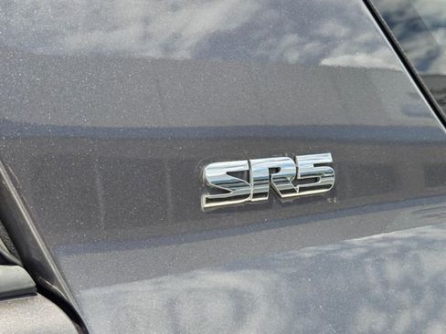 Used 2015 Toyota 4Runner SR5 Premium AWD/4WD image 6