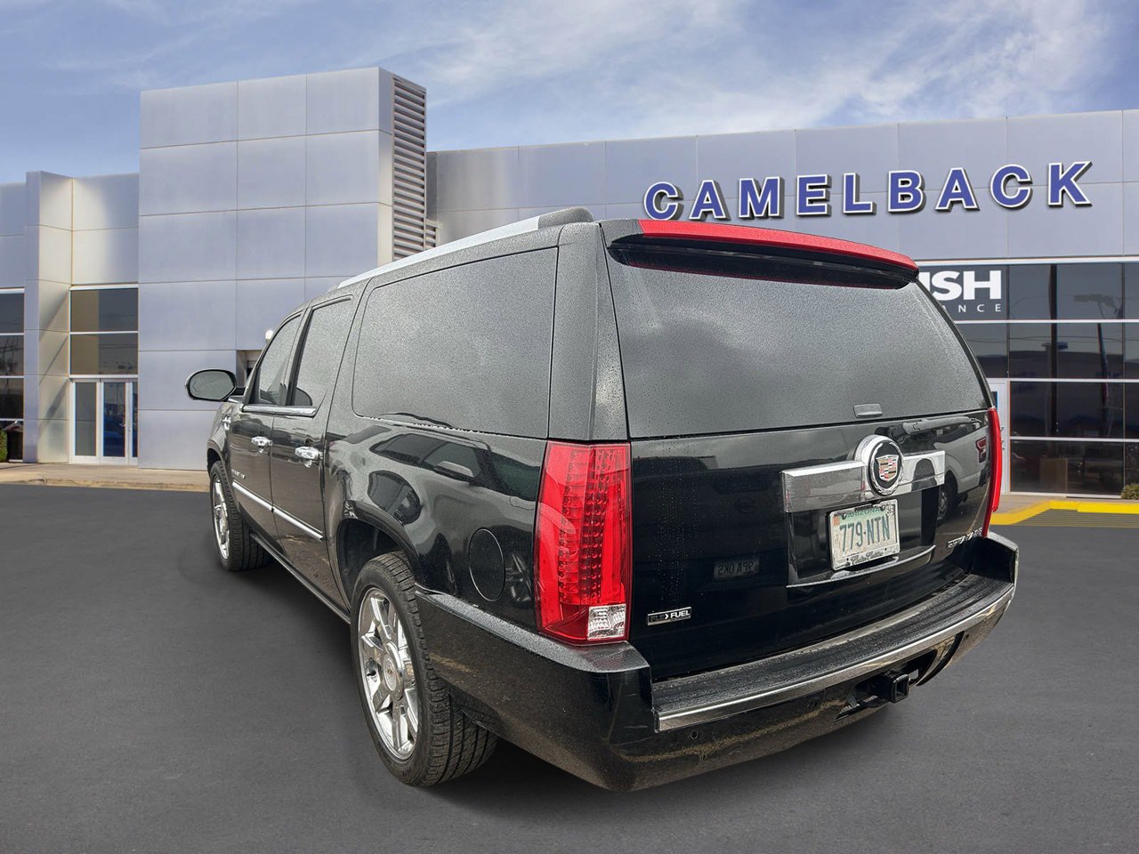 Used 2009 Cadillac Escalade ESV AWD image 6