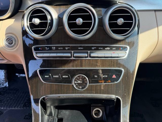 Used 2021 Mercedes-Benz C 300 Sedan image 20