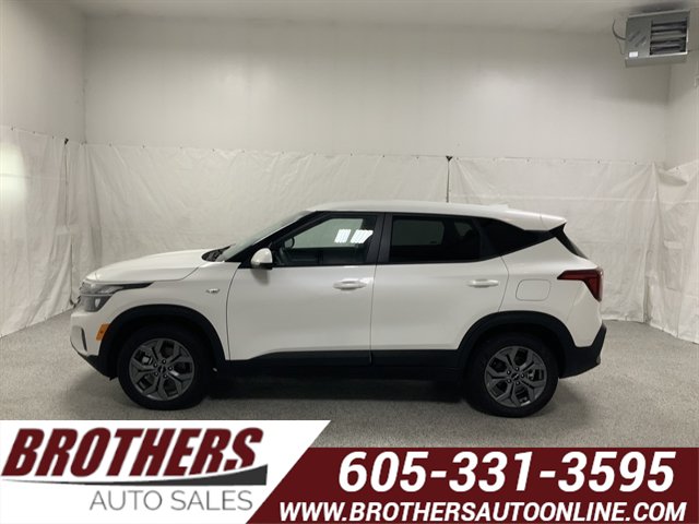 Used 2026 Kia Seltos LX AWD/4WD image 1