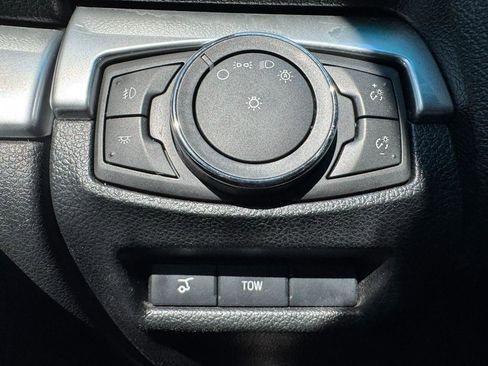 Used 2016 Ford Explorer Limited image 13