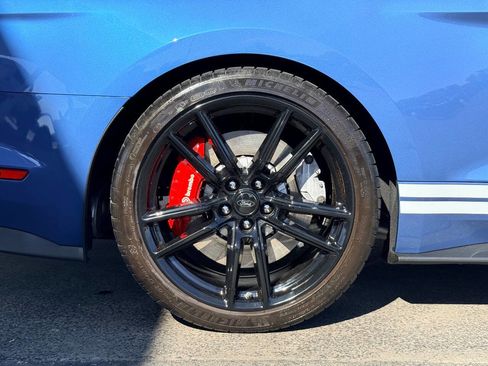 Used 2021 Ford Mustang Shelby GT500 w/ Technology Package image 12