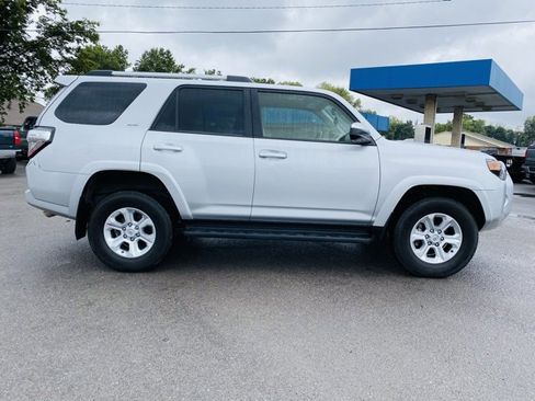 Used 2024 Toyota 4Runner SR5 image 9