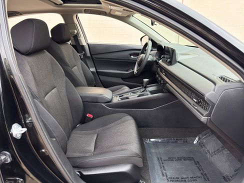 Used 2023 Honda Accord EX image 15